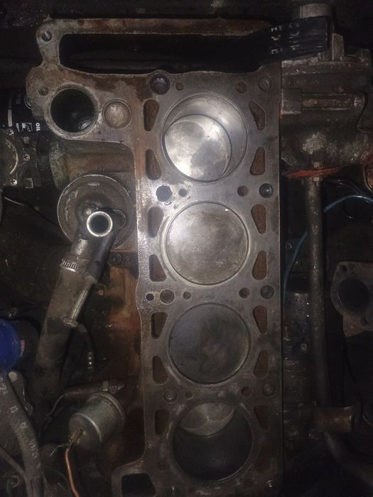 Продам запчасти на ваз 2106