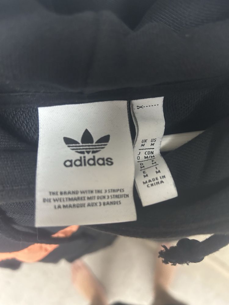 Кофта Adidas в черном цвете