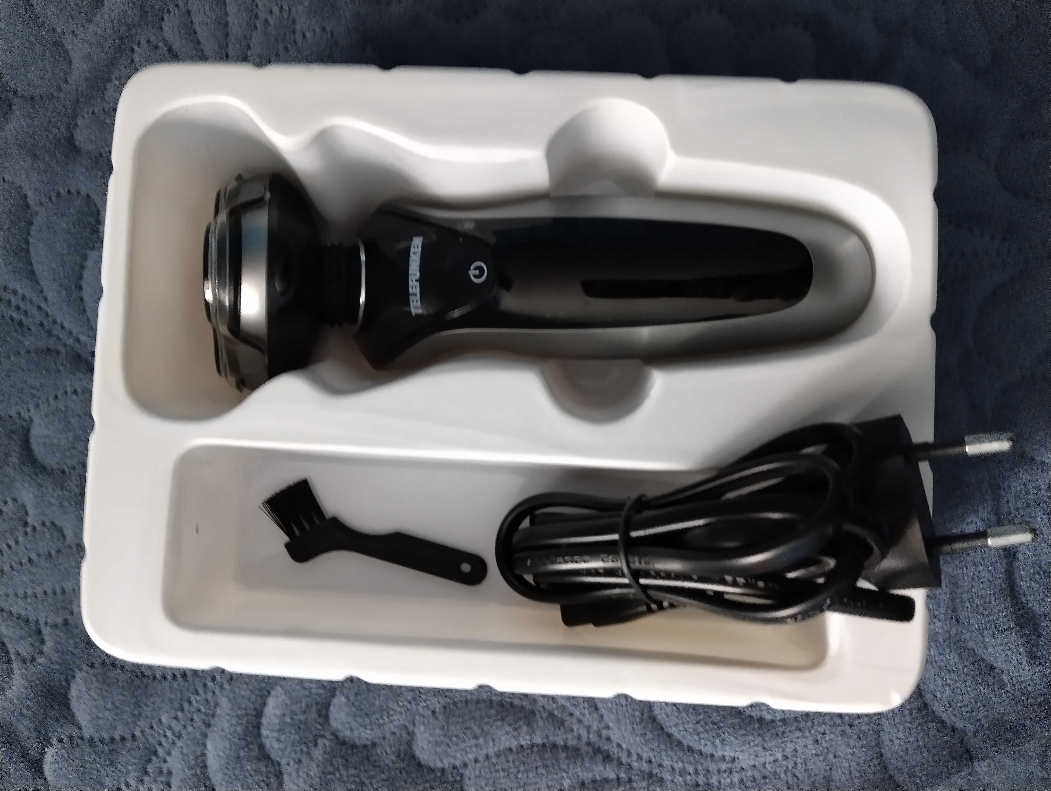 Aparat de ras electric rotativ