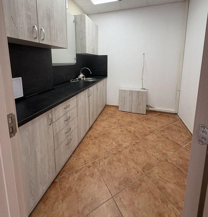 Четиристаен апартамент в ж.к. Дружба 1.