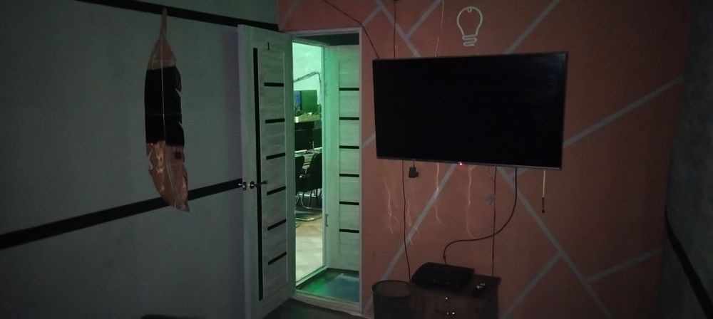 Срочно нотурар бино сотилади асосий котта йулди буйида