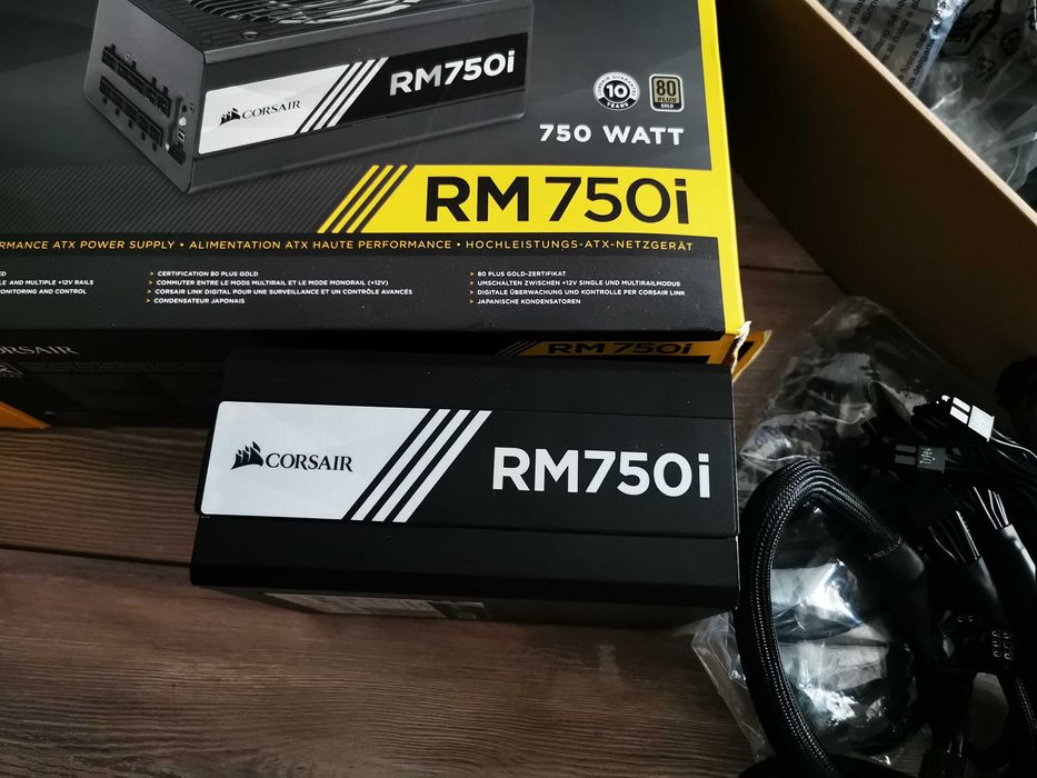 Sursa corsair rm 750i