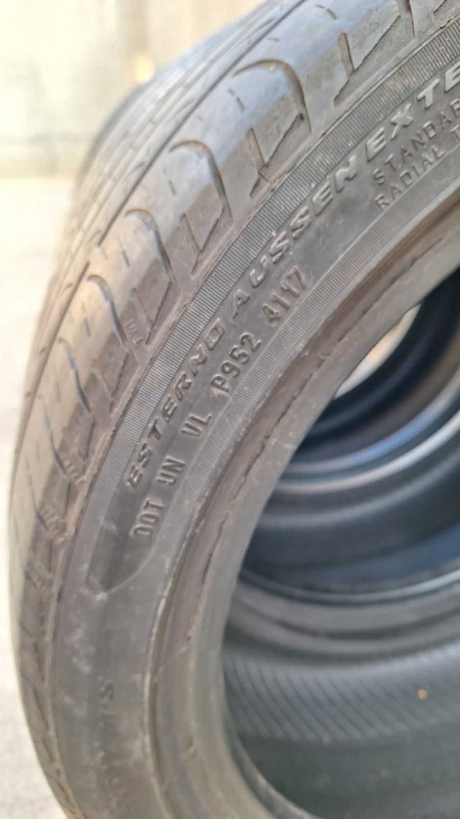 4 броя гуми PIRELLI 255/40R19