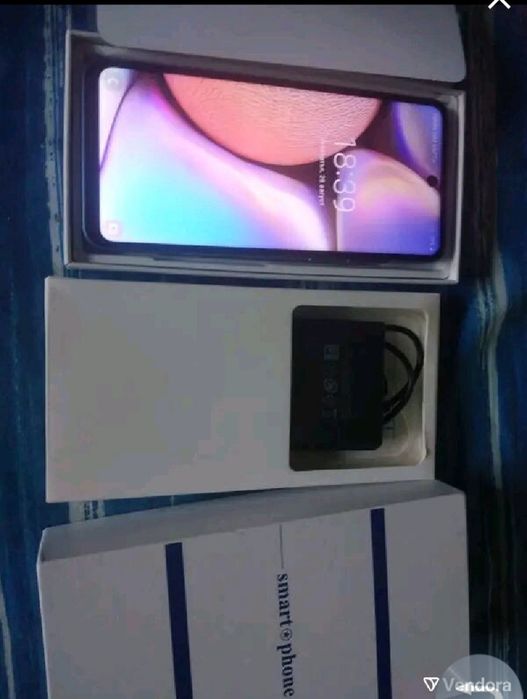 Смартфон М-70 чисто нов в кутия