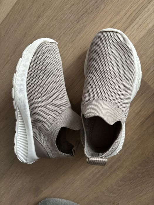 Adidasi pantofi vara usori moi marime 25 copii