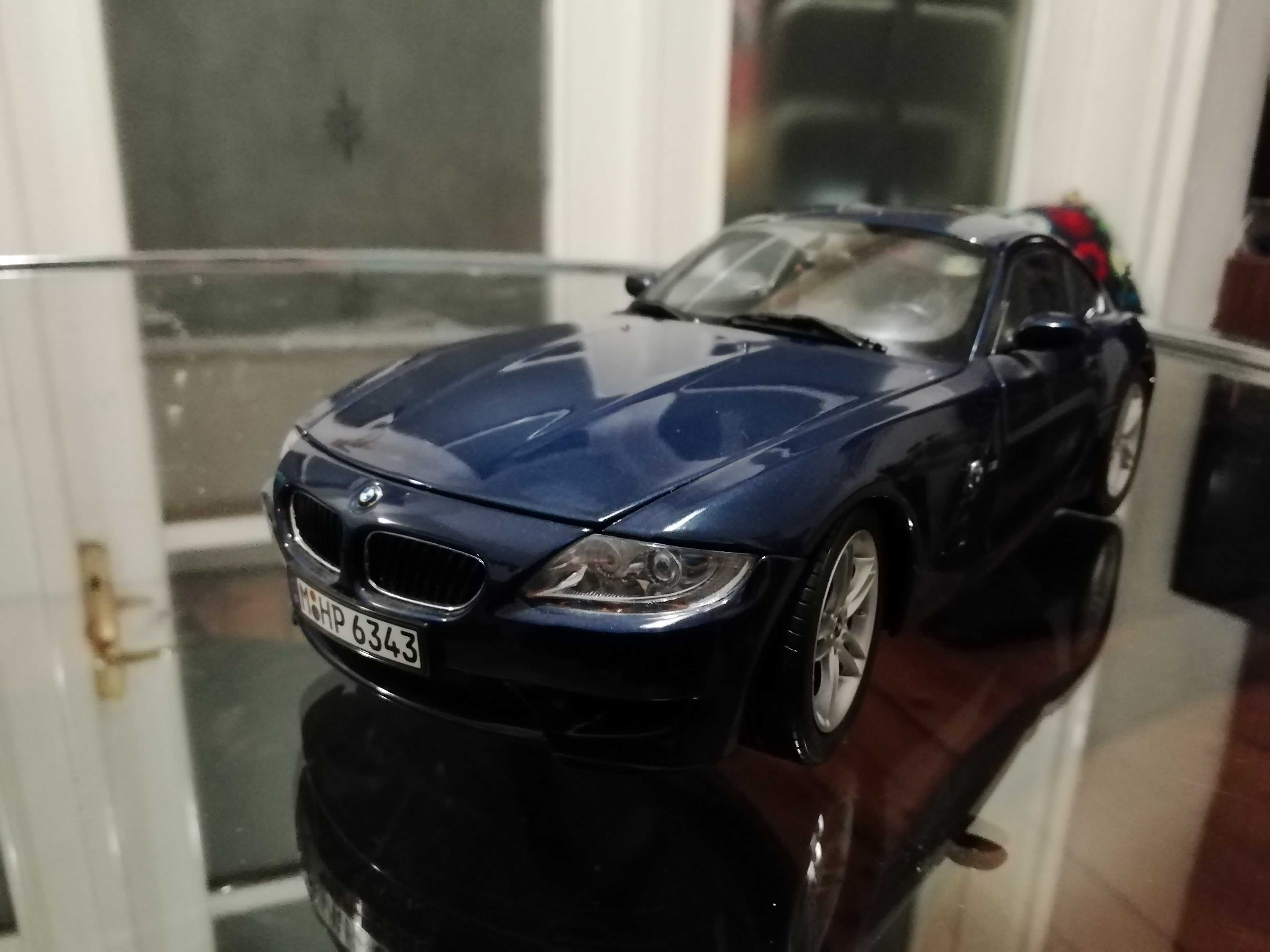 колекционерски модел BMW Z4M на Kyosho в мащаб 1/18