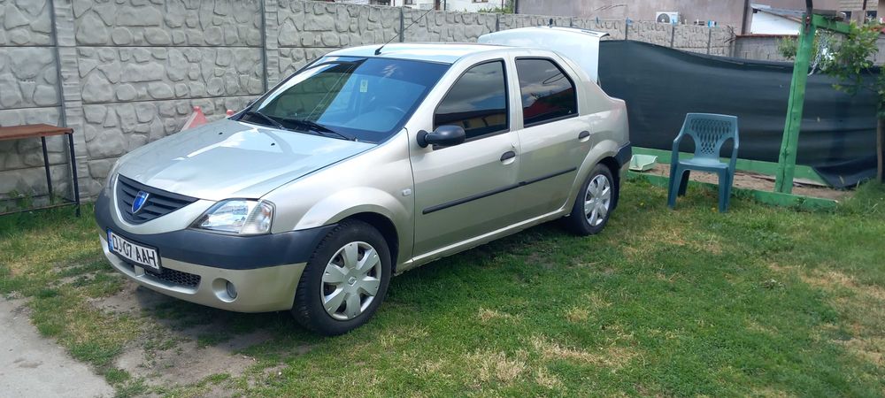 Vand Dacia logan