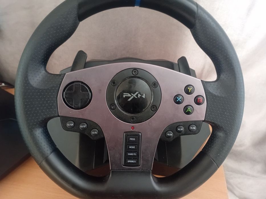 Продам игровой руль PXN 9
