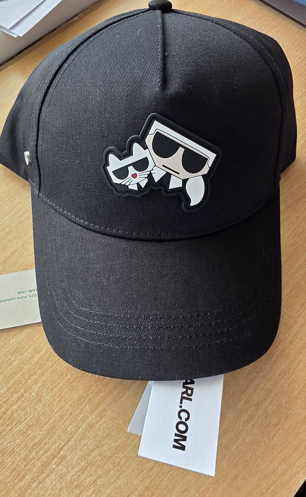 Karl Lagerfeld ШАПКА
