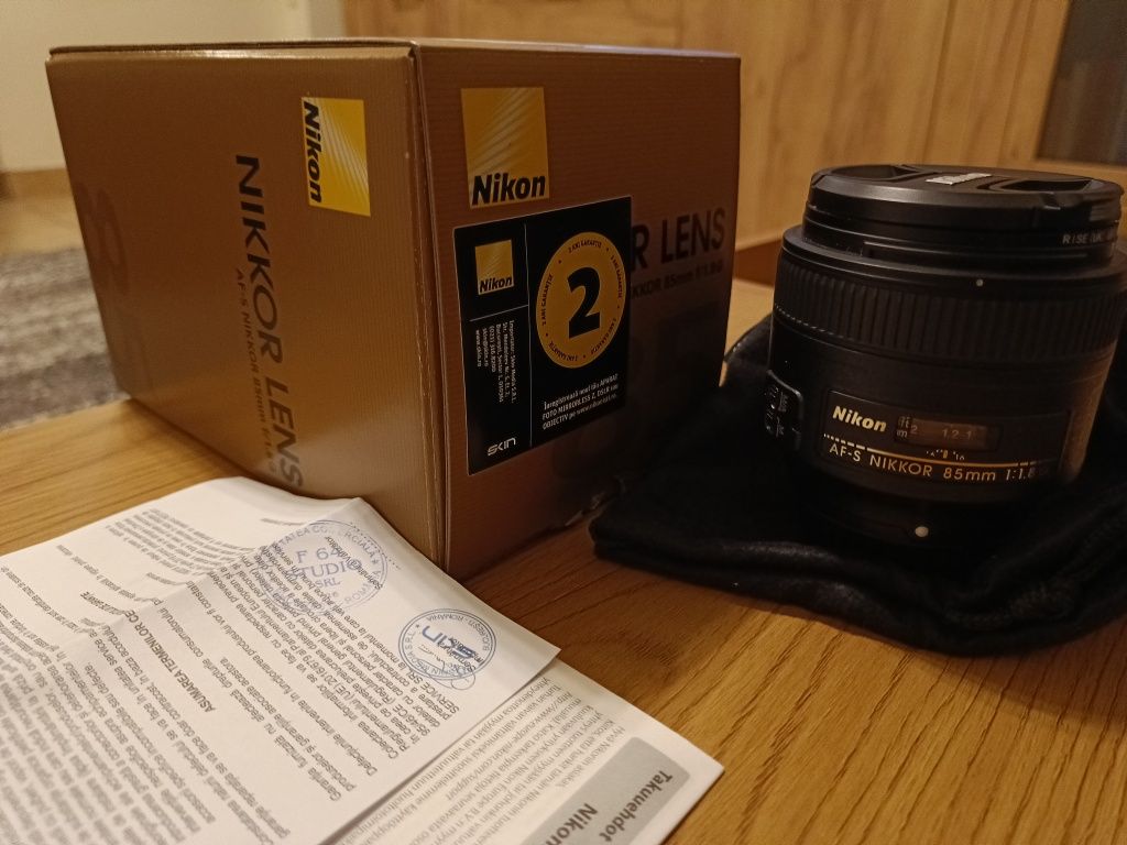 Obiectiv Nikon 85 1.8 G nou , garanție