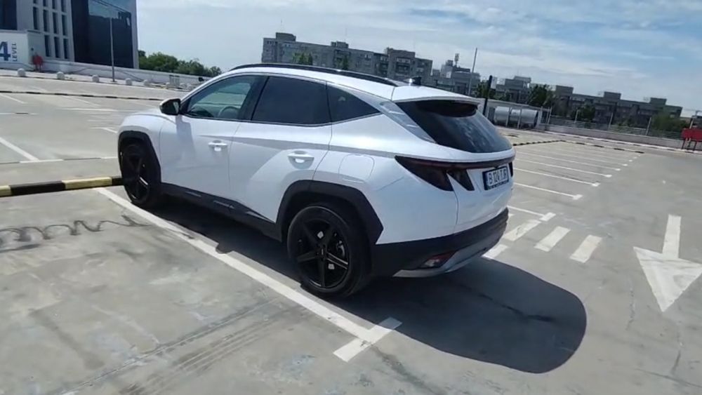 Hyundai Tucson 215CP Hybrid 4WD 6AT Luxury + set roti iarnă aliaj