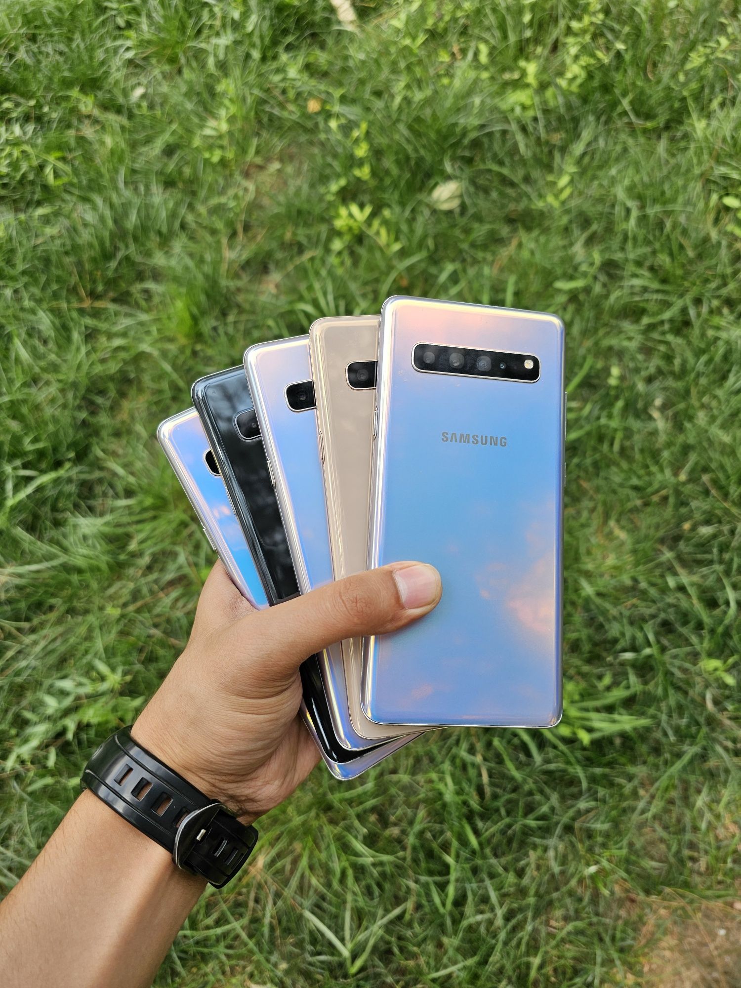Samsung Galaxy S10 Plus 5G. Joyi 256 GB. Ime o'tkan. Garantya beriladi