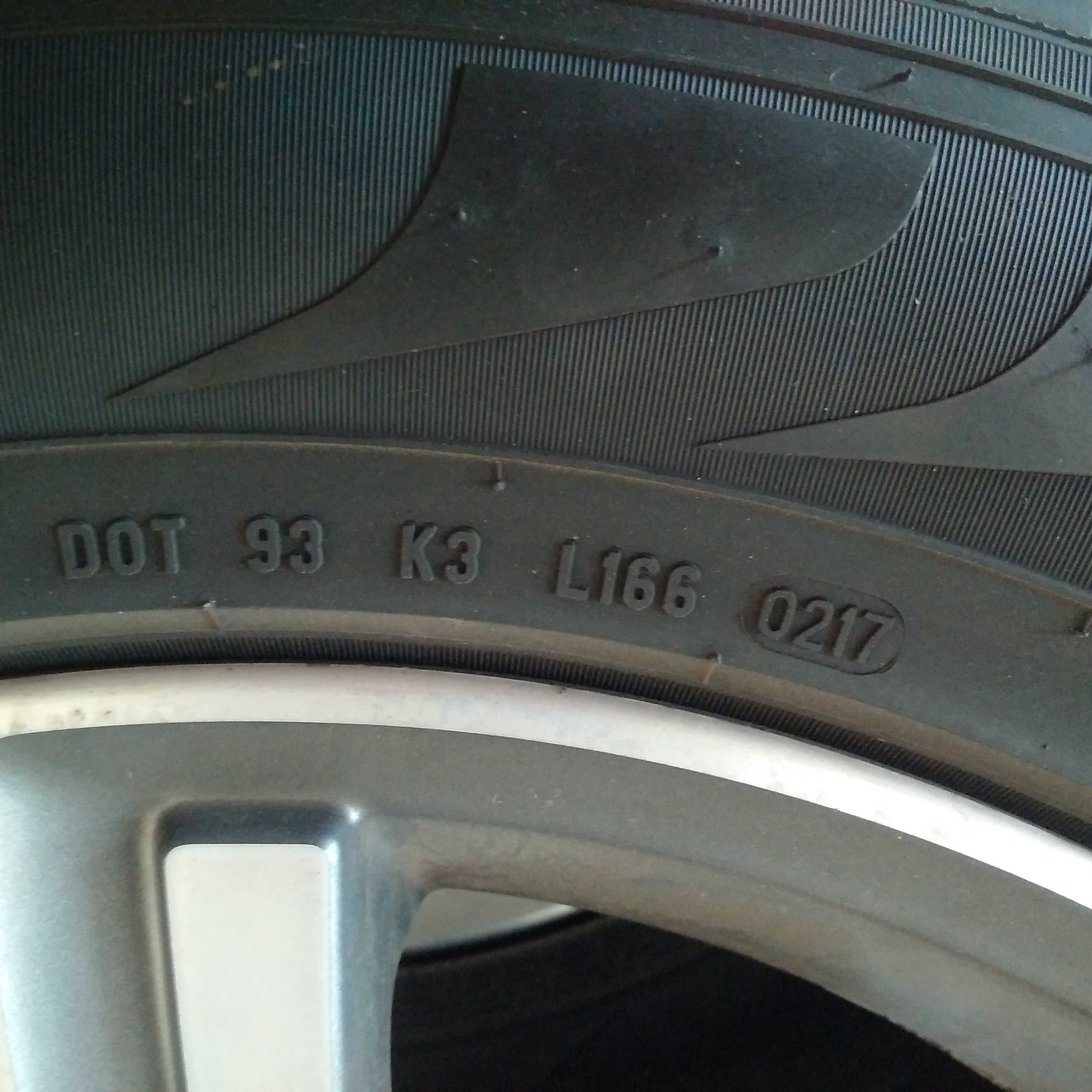 Всесезонни гуми 235 60 R18 - 4 броя
