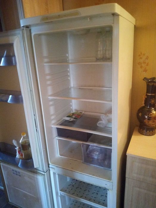 Продам холодильник "Бирюса"