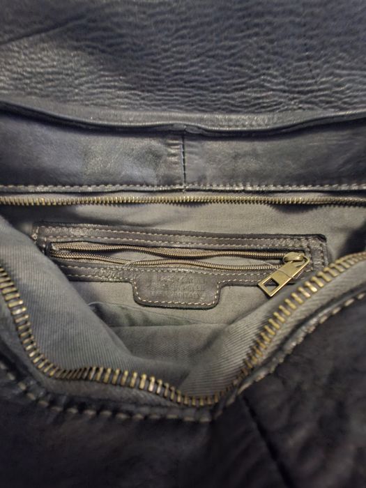 Дамски раница естествена кожа.