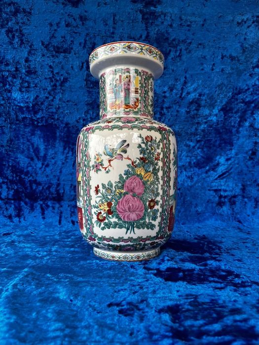 Прекрасна китайски ваза