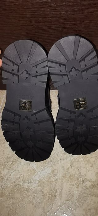 Mocasini sau loafers din piele naturala