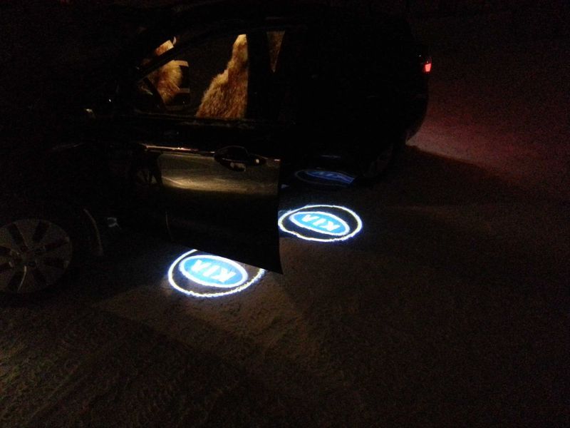 КИА Оптима K5 подсветка двери логотип авто LED тюнинг подарок мужчине