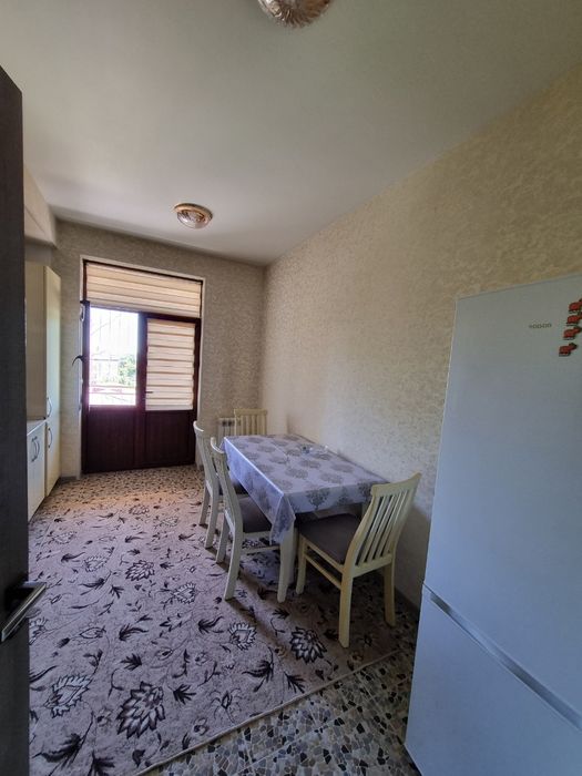 Yunusobod 4 kv 2 xonali uy