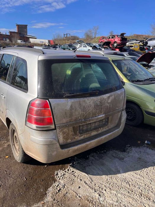 Опел Зафира Б 1.9 дизел 2006 година на части