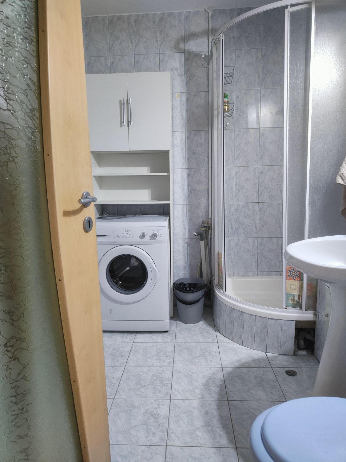 Se vinde apartament cu 2 camere, zona Bucovina