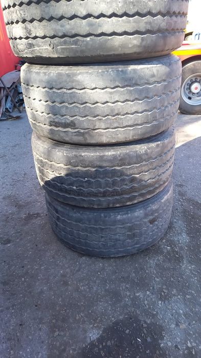 Продам шины на грузовой автомобиль