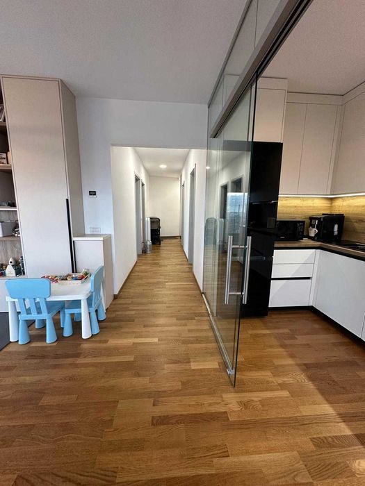 ISHO Riverside A – 3 Camere, Mobilat, Etaj 11, Vedere + Parcare & Boxa