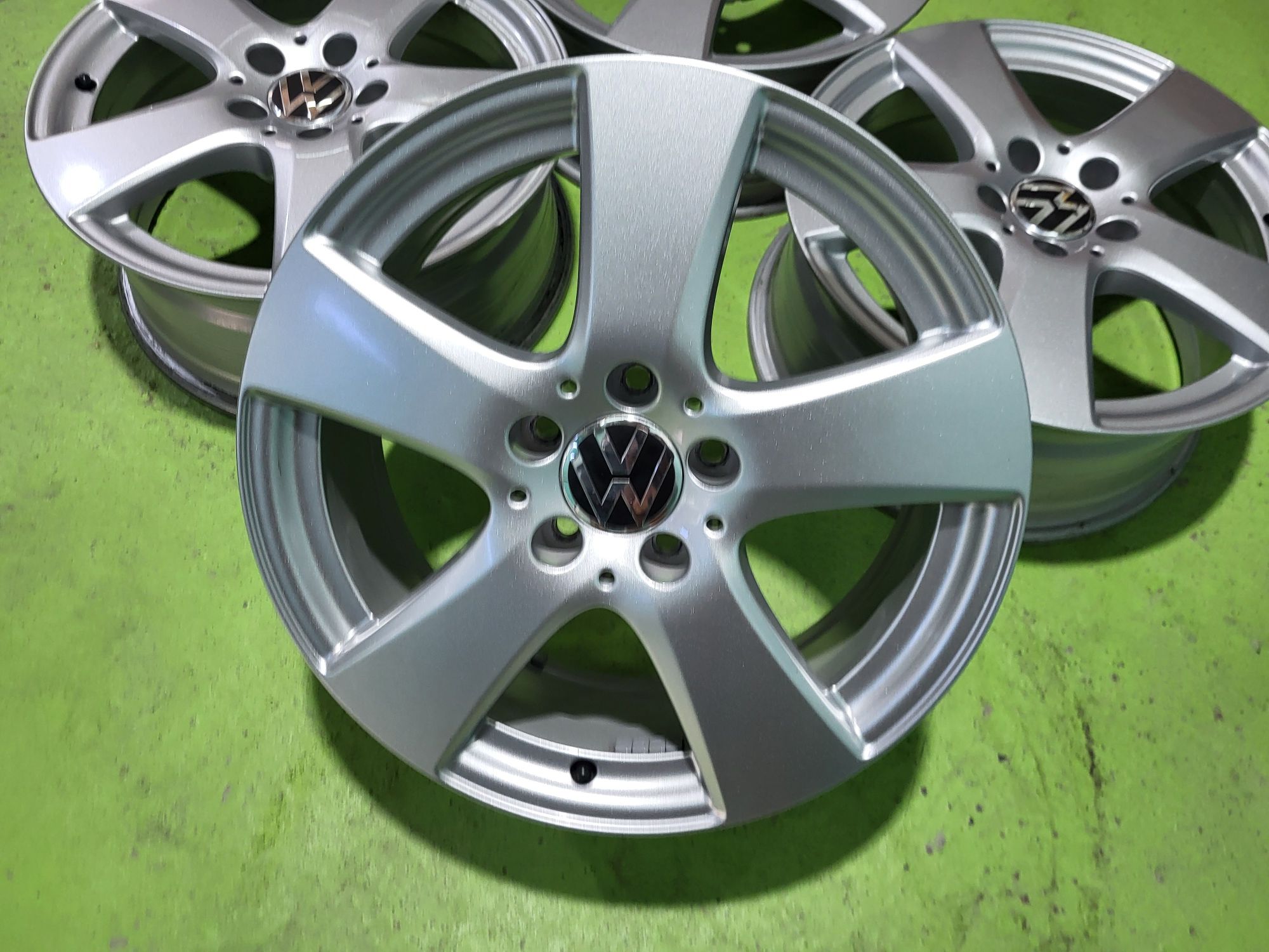17 5x112 Vw Golf 5 6 7 Touran Caddy 5х112