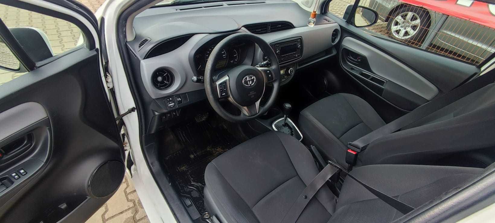 Toyota Yaris  Hibrid 2018 Impecabil