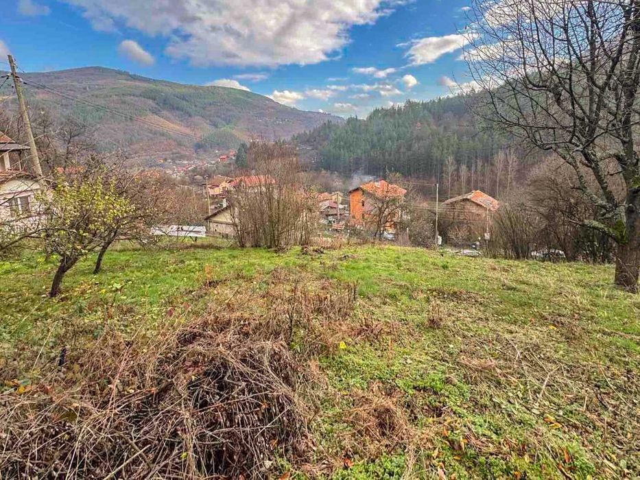 Продава се Парцел в с. Свидня, Област София-област - 400 кв.м за 27 €/кв.м - Снимка #3