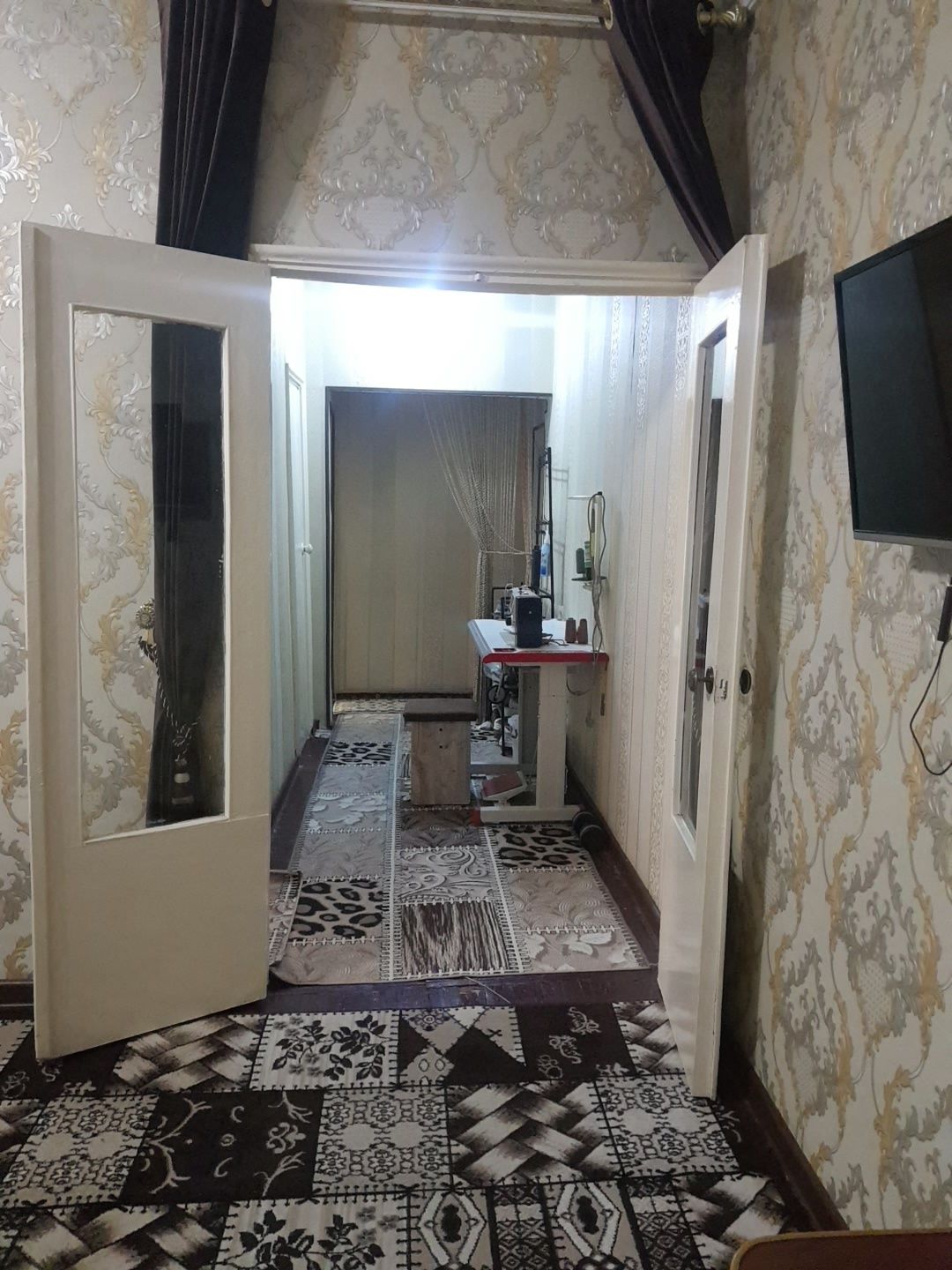 UY sotiladi 2 Xona Toshkent Shahar Sergeli tumanida joylashgan