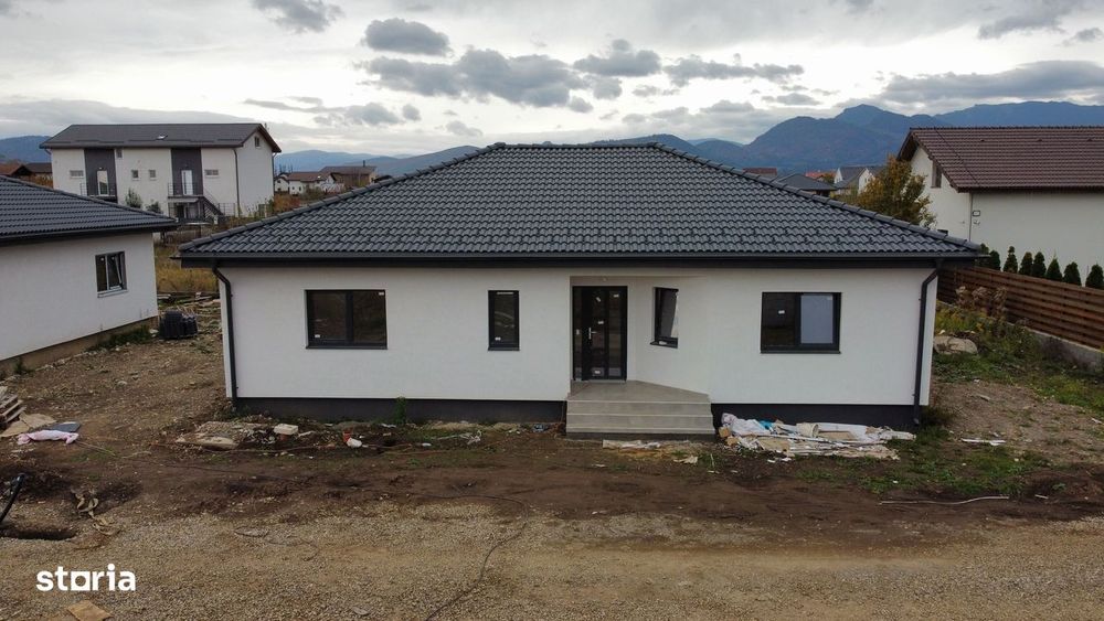 Casă pe parter de vânzare în cartierul Izvor