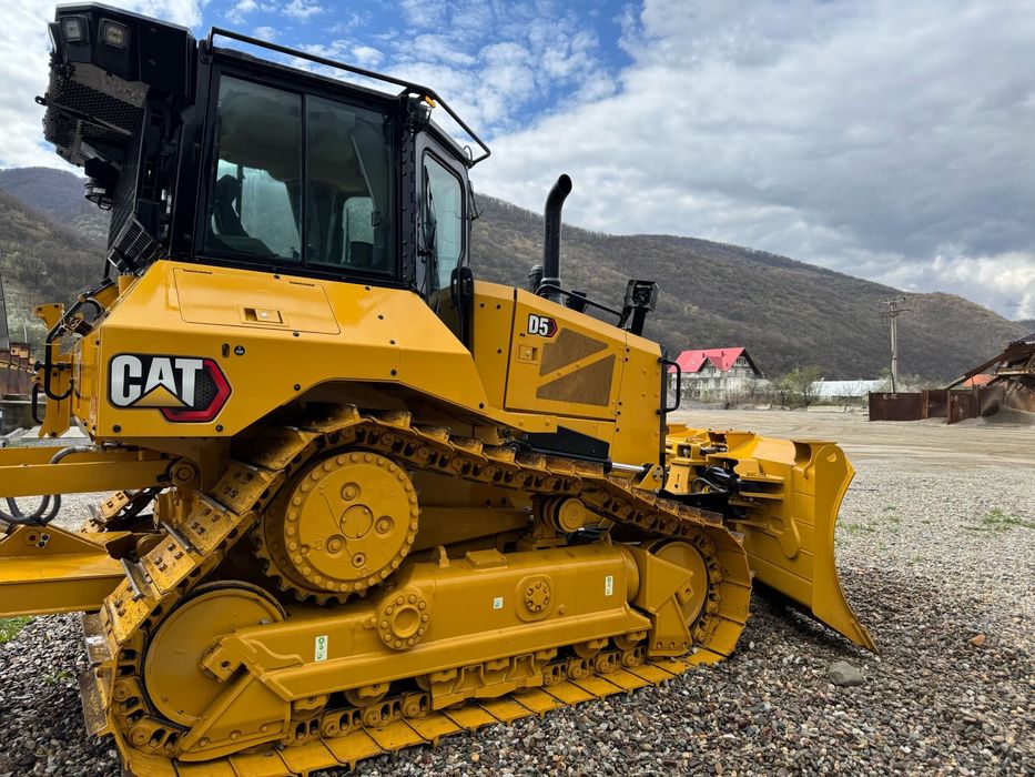Buldozer Caterpillar D5 nou