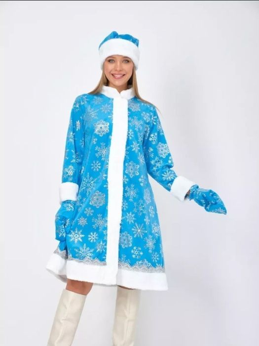 Костюм снегурочки НОВЫЙ продажа  10000