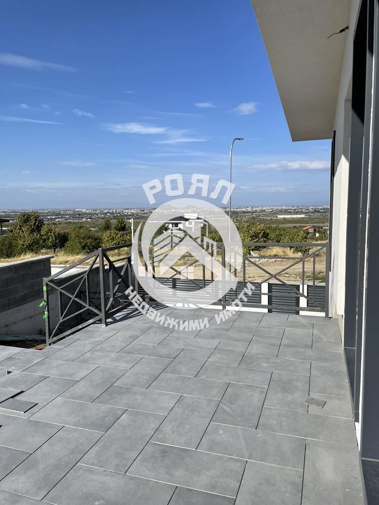 Продава се Къща в с. Белащица, Област Пловдив - 262 кв.м за 1222 €/кв.м - Снимка #3
