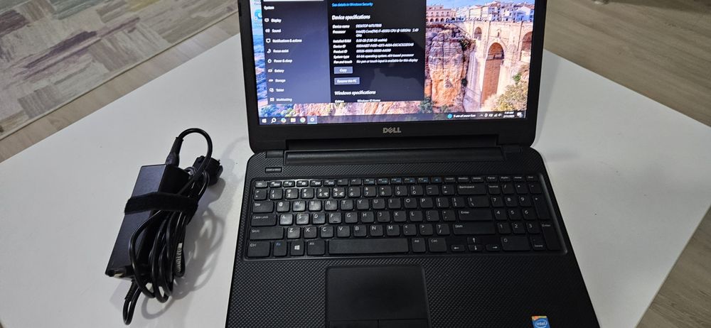 Vand schimb Laptop Dell inspiron procesor  i7