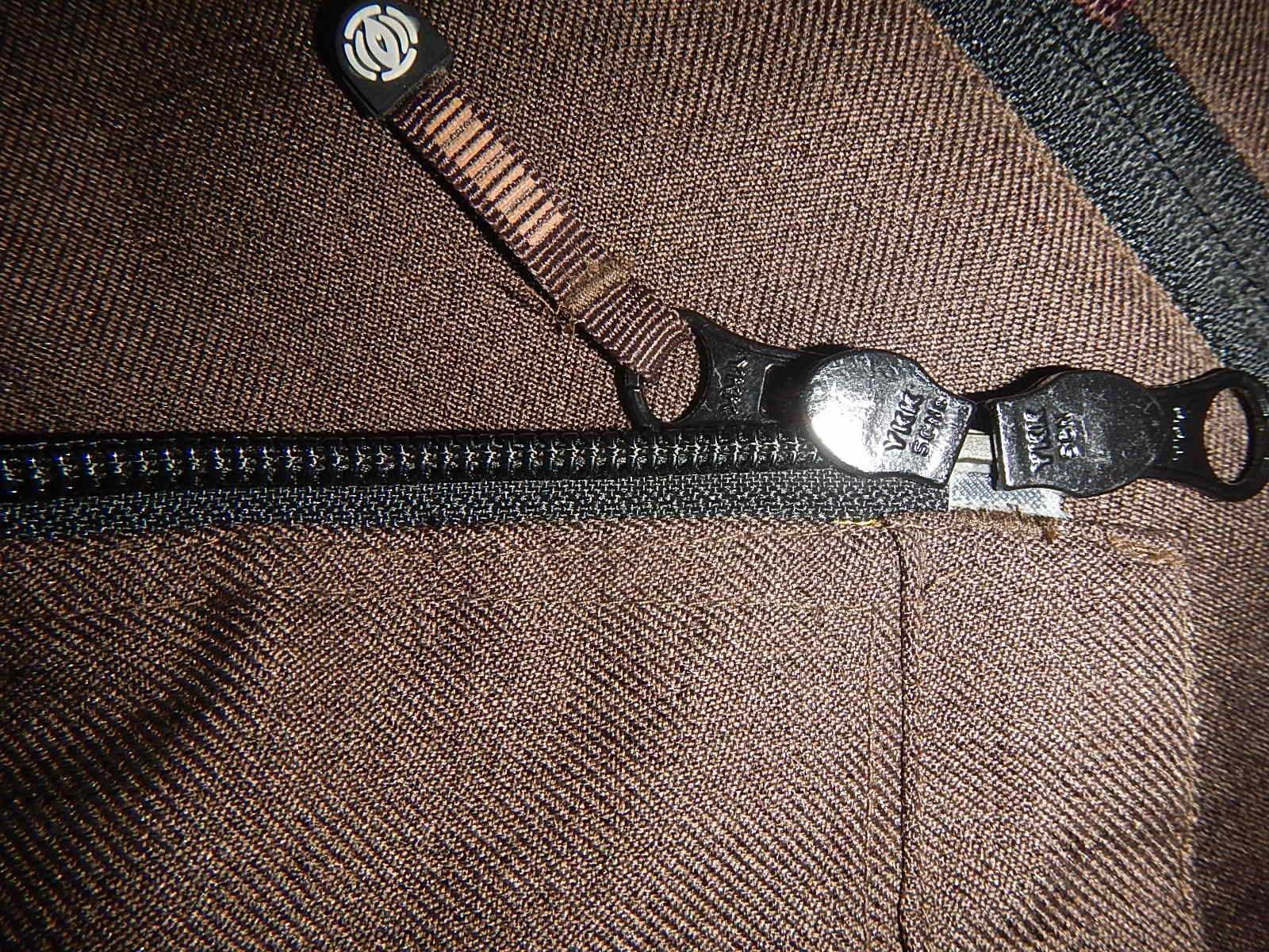 Geaca de snowboard Light cu aerisire/fusta de zapada. L-Men. Nou.