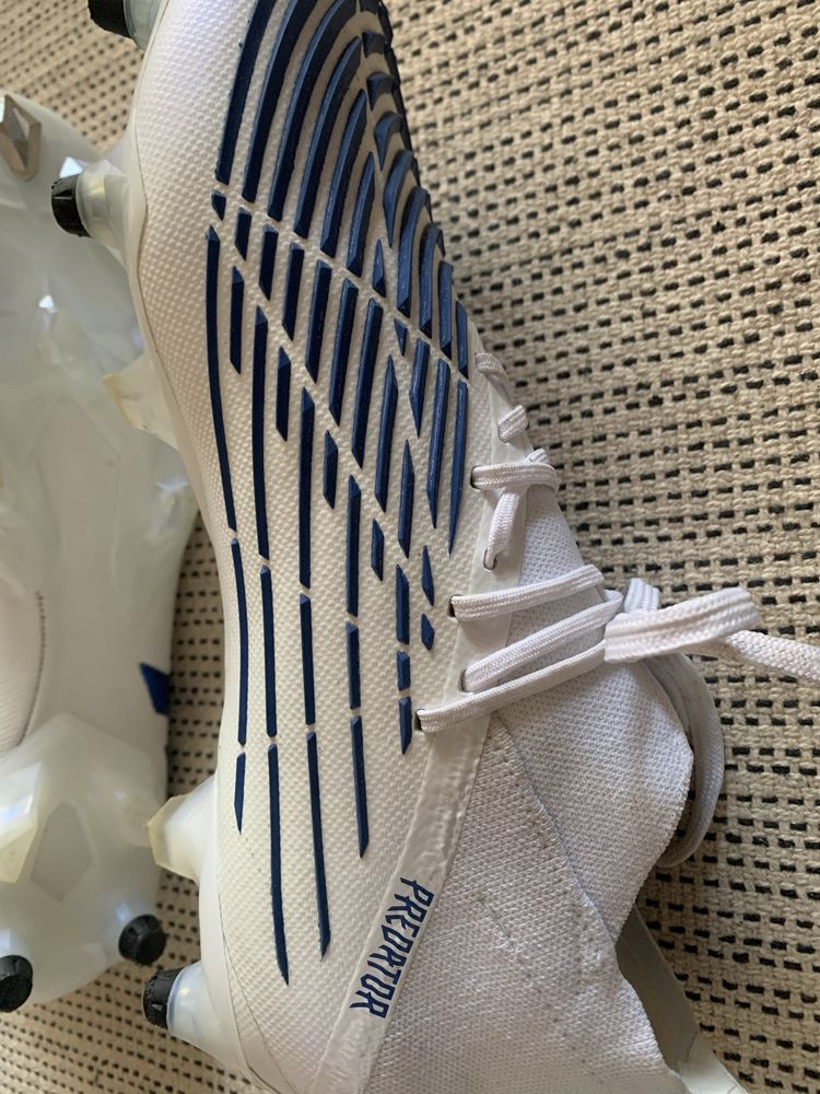 Adidas Predator Бутонки