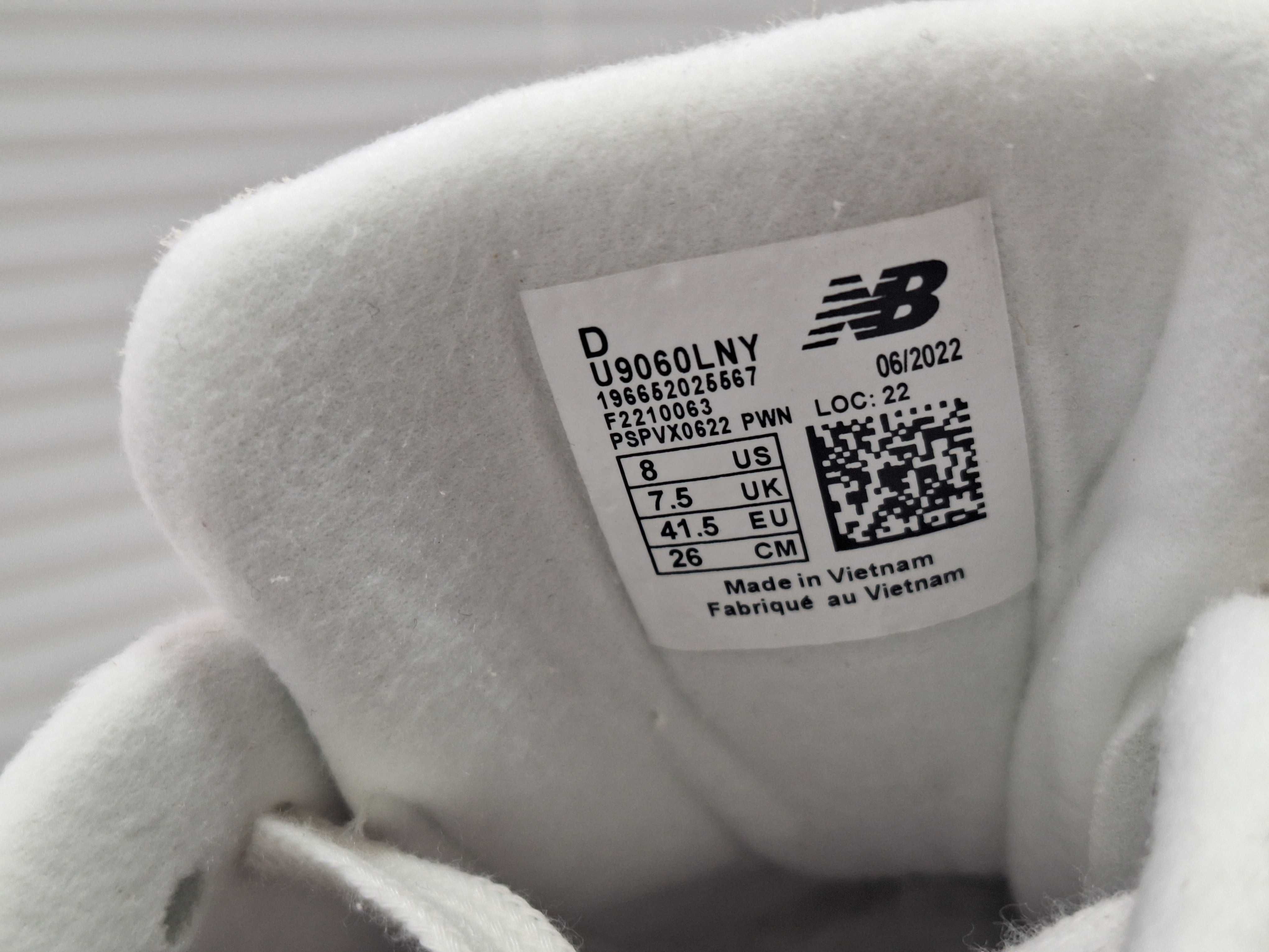 New Balance 9060