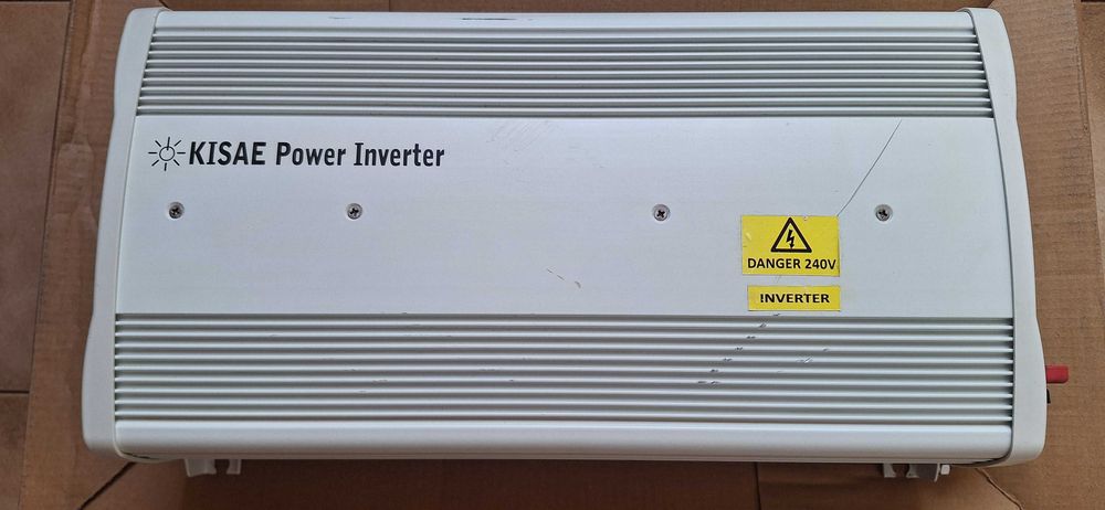 Продавам висок клас инвертор КISАЕ SW1220i - 2000W чиста синусоида.