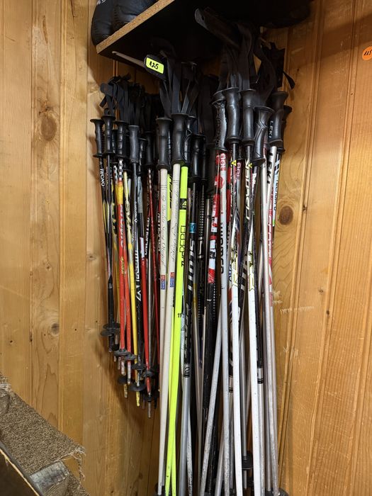 Ски,обувки,щеки,каски