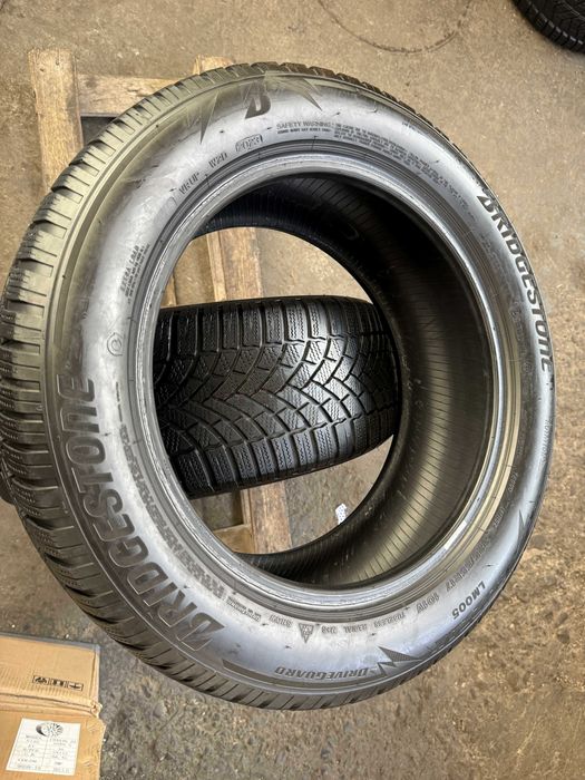 2x Anvelope Iarna 225/55 R17 runflat - Bridgestone Blizzak LM005 Drive