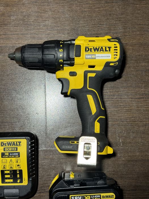 DeWalt DCD777 DCD 777 autofiletanta  incarcator  acumulatori