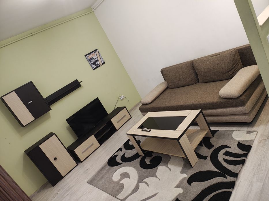 Închiriez apartament 2 camere
