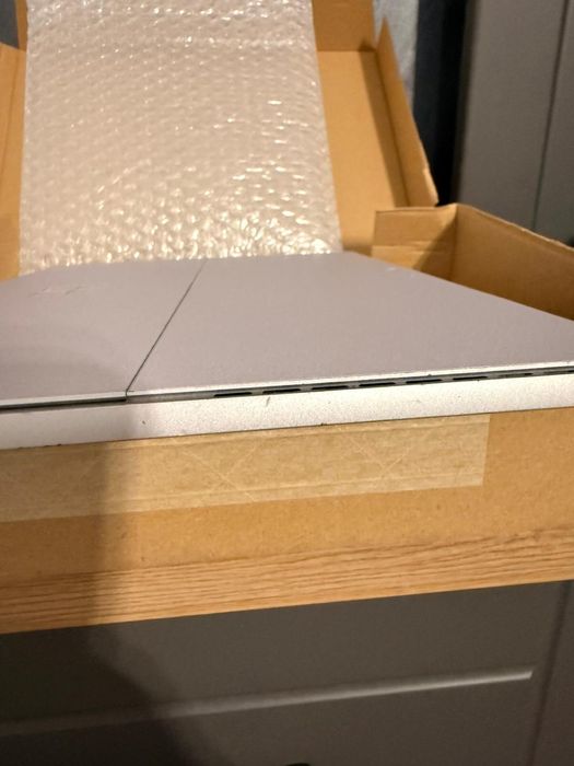 Microsoft Surface Pro 7 • i5 / 8GB / 256GB