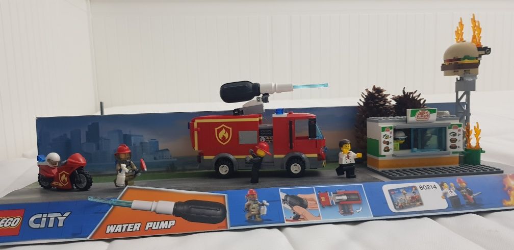 Lego Diorama 60214 pompierii in actiune