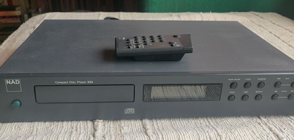 Amplificator putere/preamp Sharp-Cambridge Audio-Fisher-Nad-Lămpi