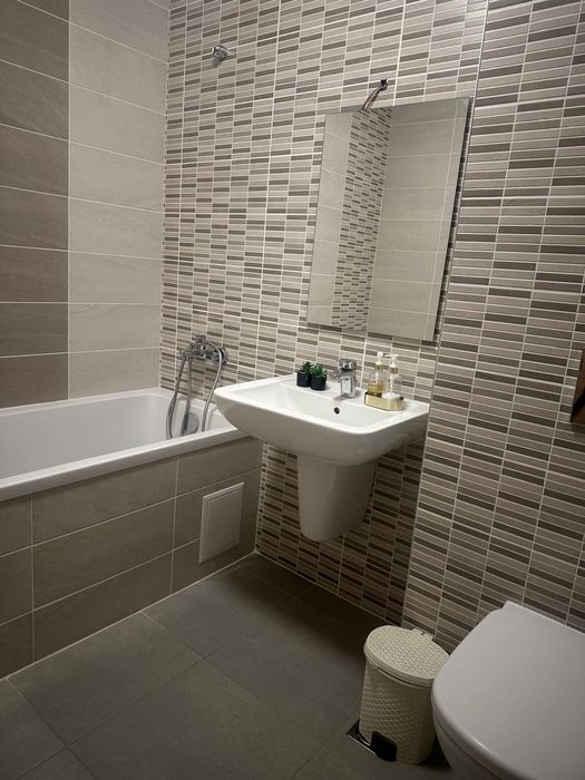 Inchiriez Apartament 2 Camere Top City zona Coresi Brasov Nemobilat