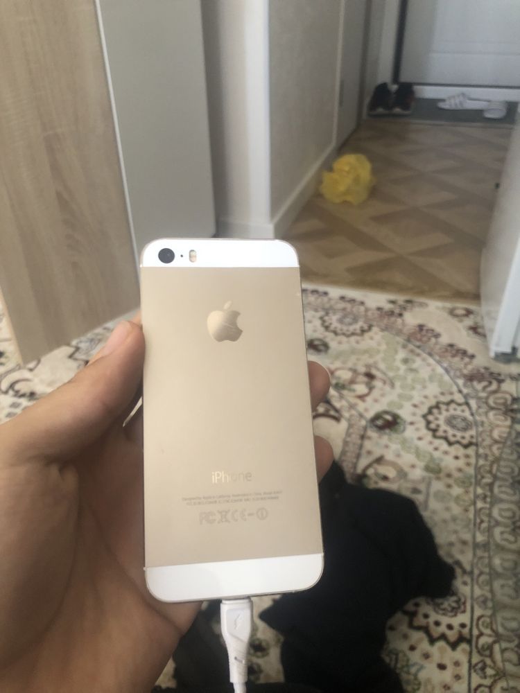 Iphone 5s 16 gb все работает