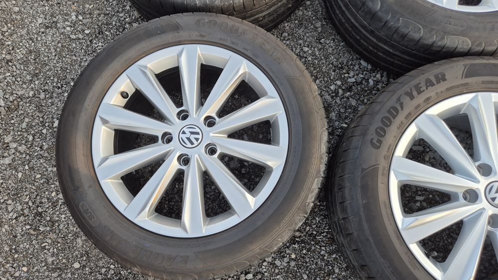 Оригинални джанти Фолксваген 5/130 VW Touareg 5x130

Употребявани, Шум